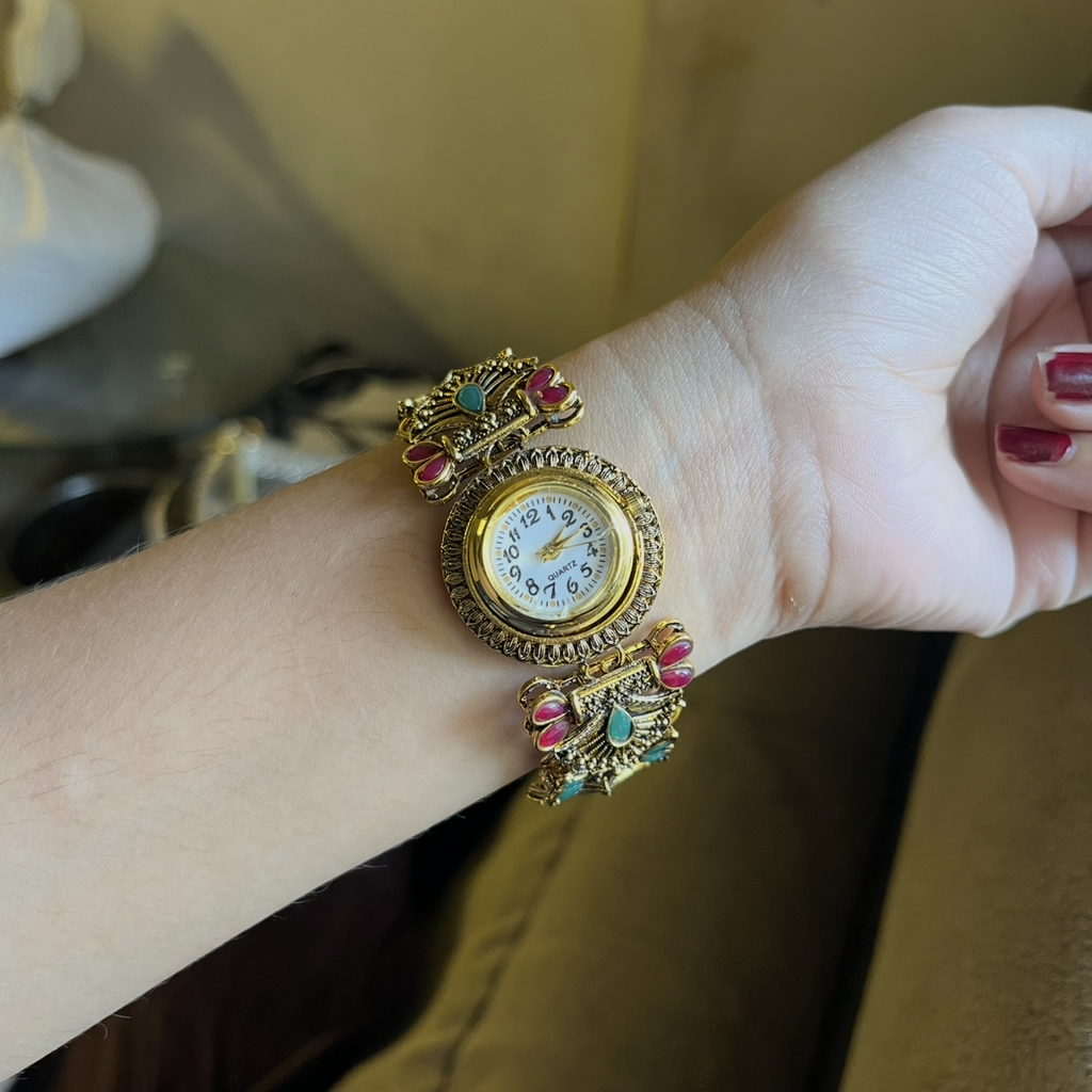 90's Timeless Watch